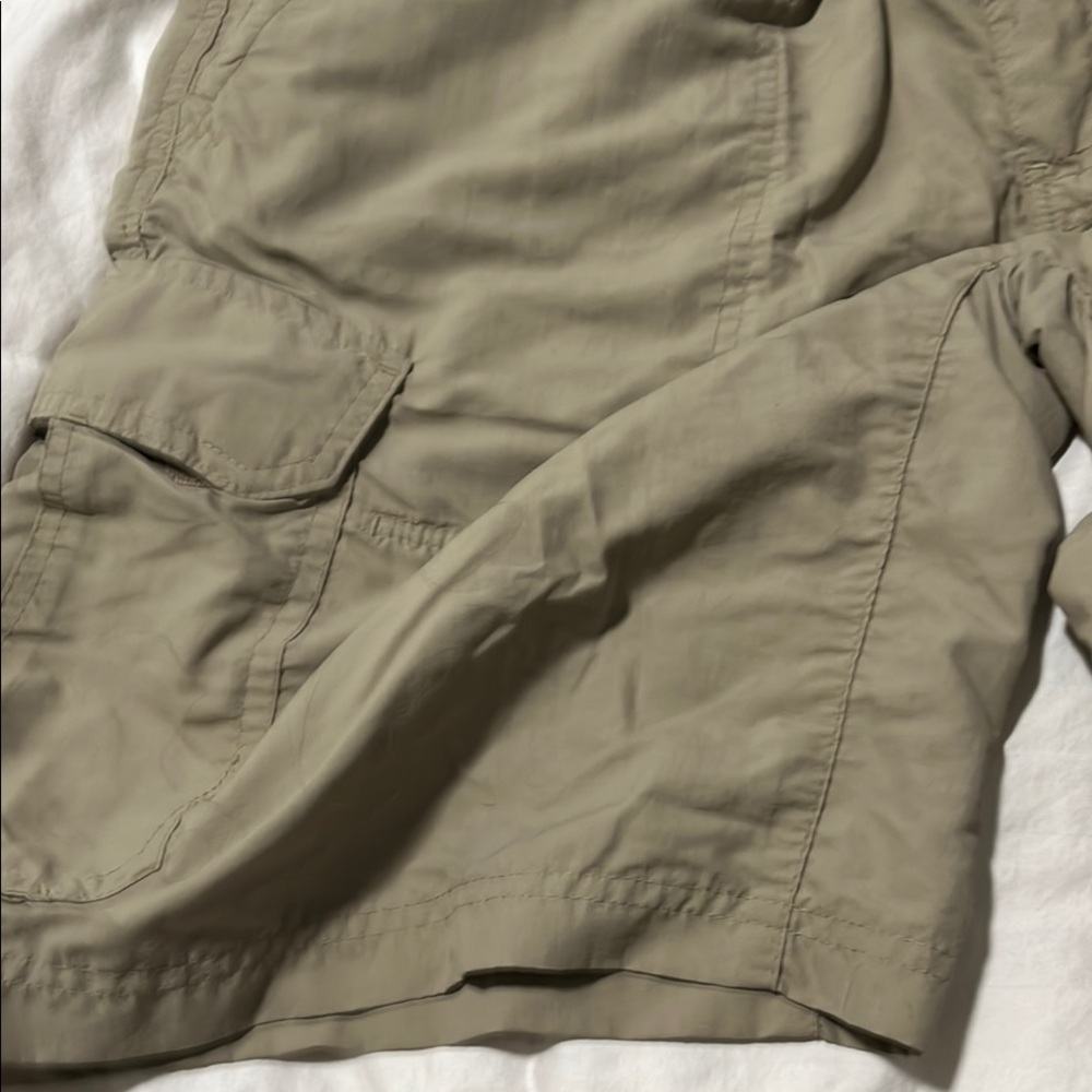 REI UPF 50+ TAN CARGO HIKING SHORTS Size L - Picture 2 of 9